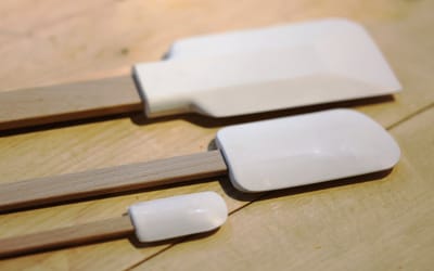 Topfschaber 3er Set aus Naturkautschuk