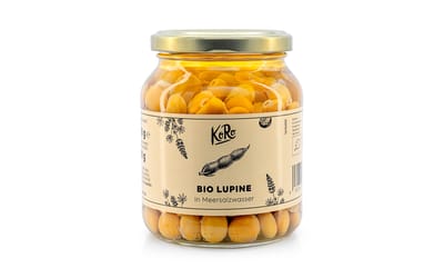 Bio Lupinen in Salzwasser