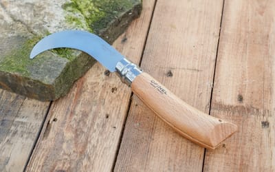 Gartenhippe, starkgebogen von Opinel