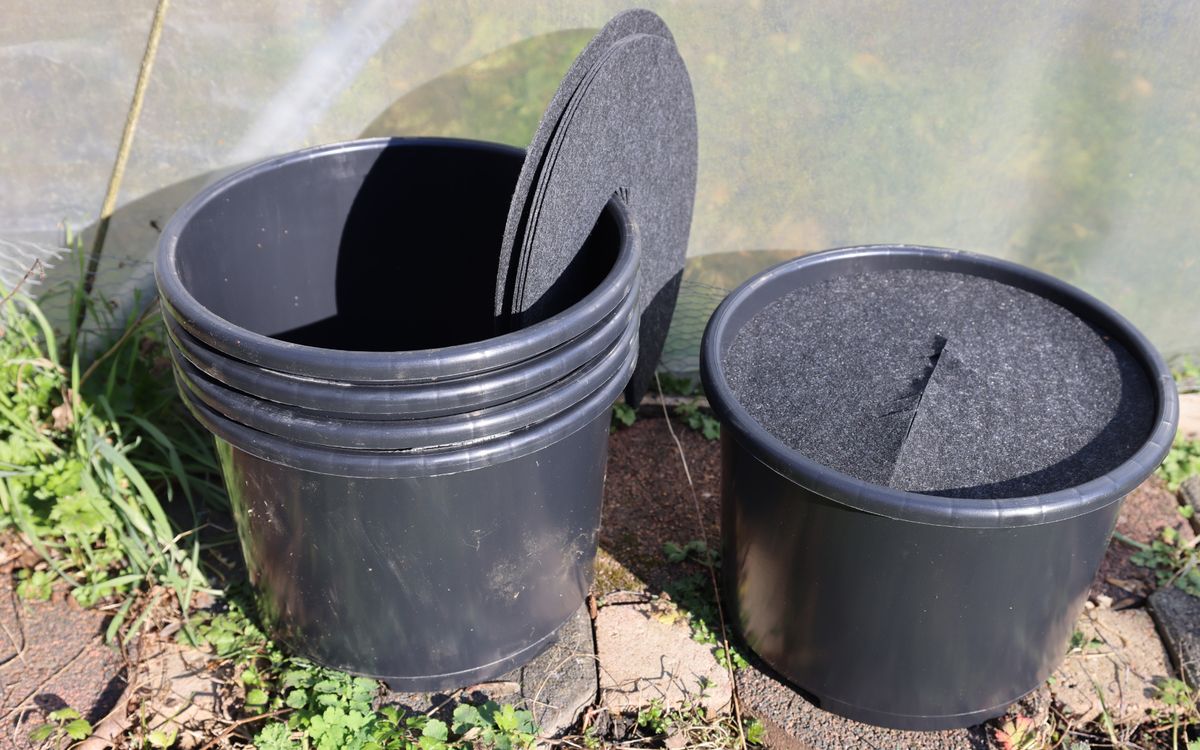 Pflanzkübel 15 Liter - 5 Kübel + 5 Abdeckscheiben